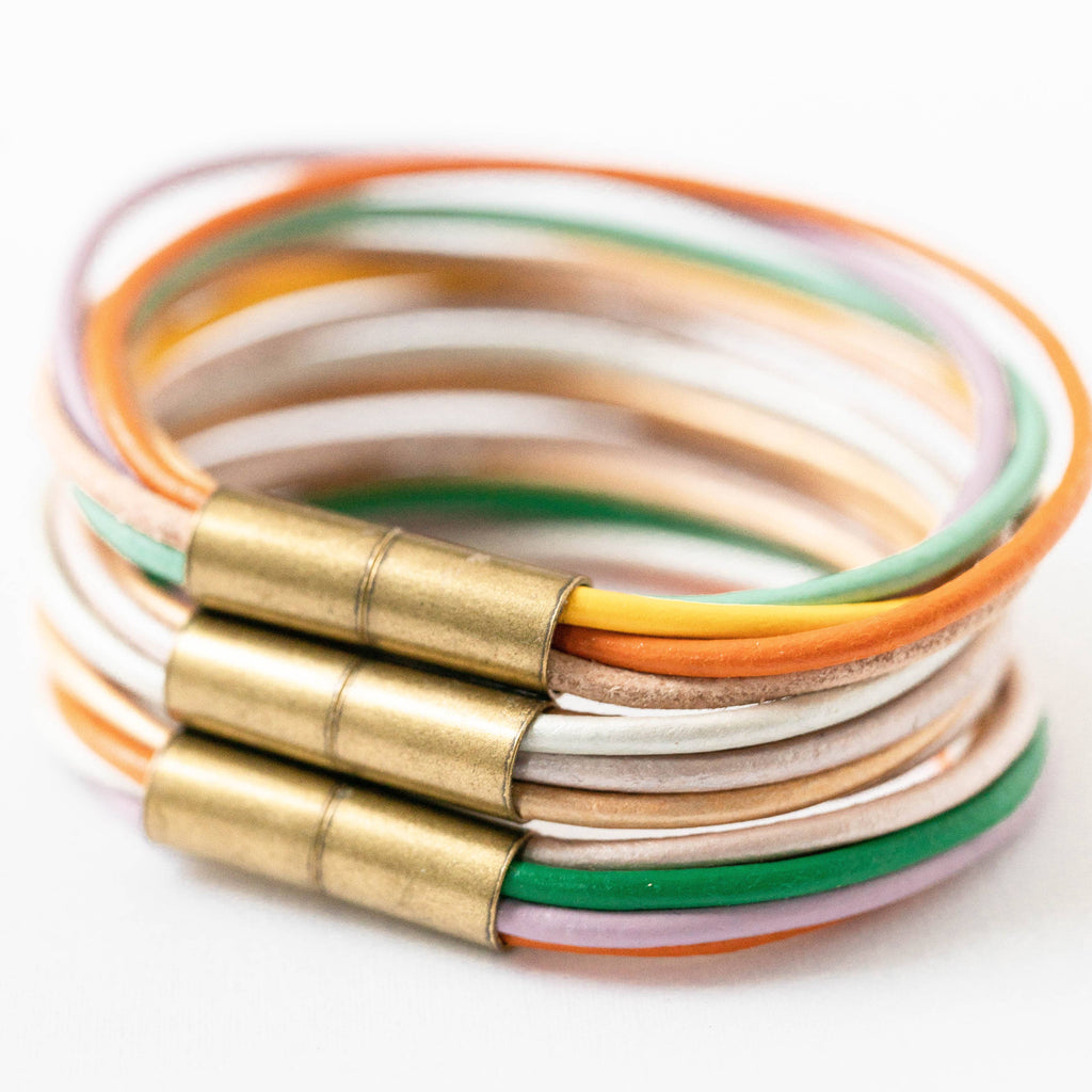 Magnetic Colorful Bracelet: No.3 / 6.5"