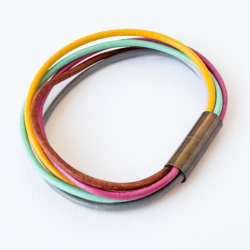 Colorful Magnetic Leather Cord Bracelet : No.2 / 7"