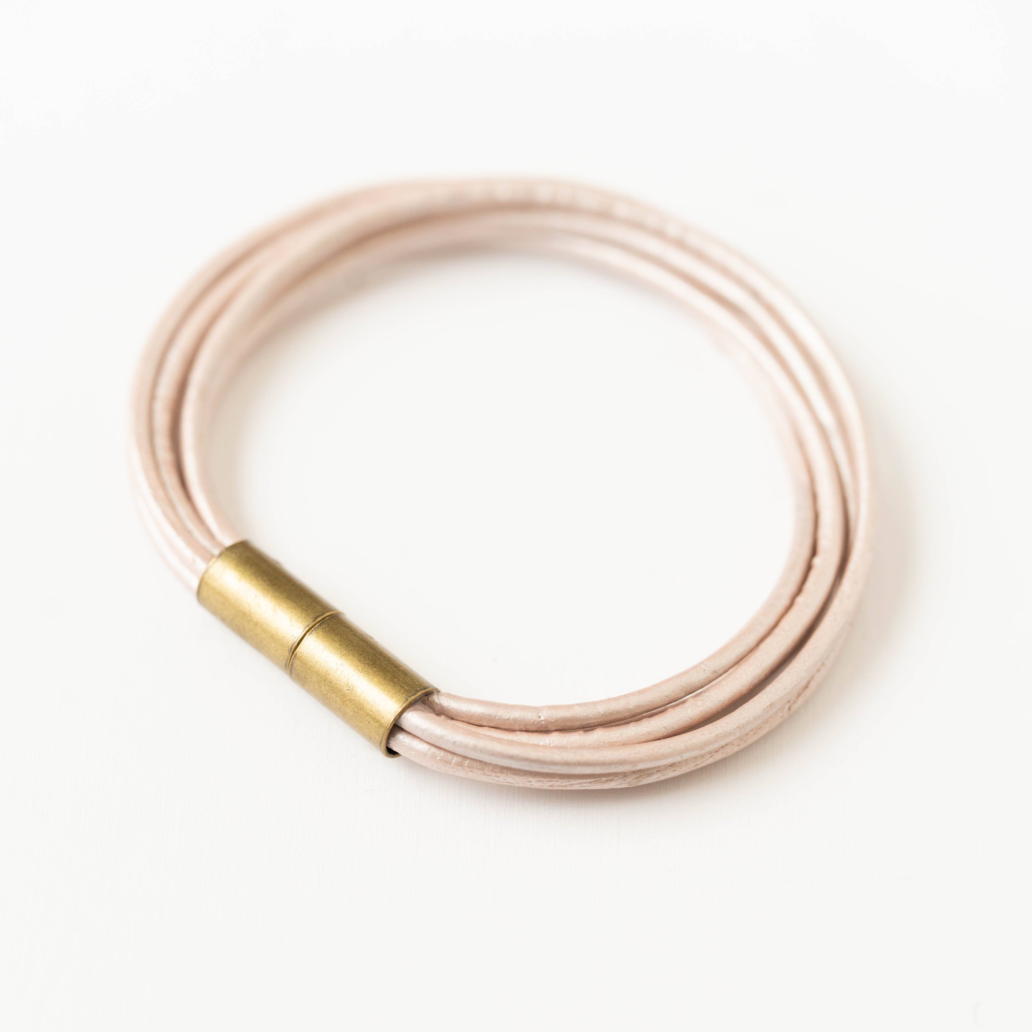 Magnetic Multi Cord Leather Bracelet: Lilac / 7"