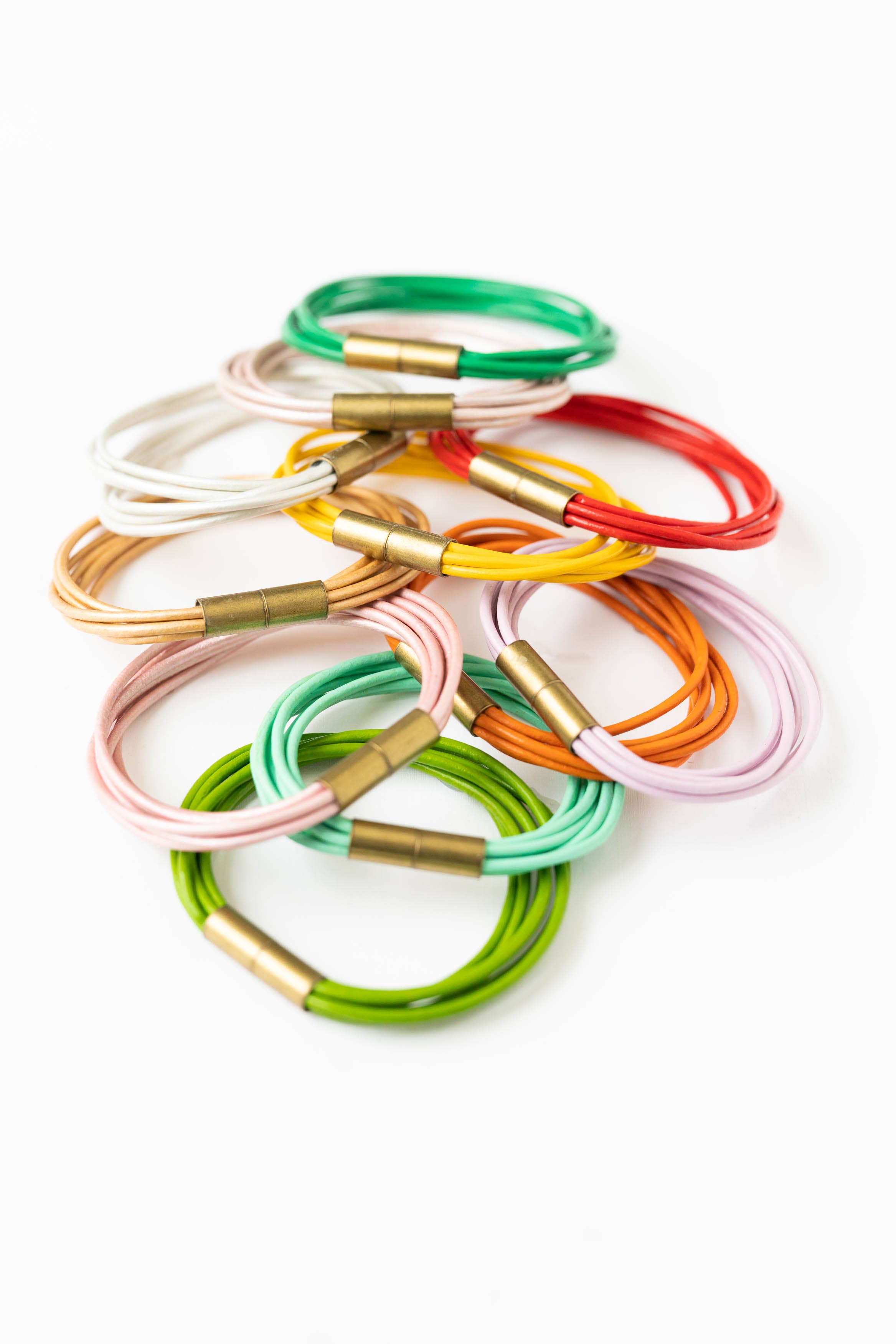 Magnetic Multi Cord Leather Bracelet: Pink / 7"