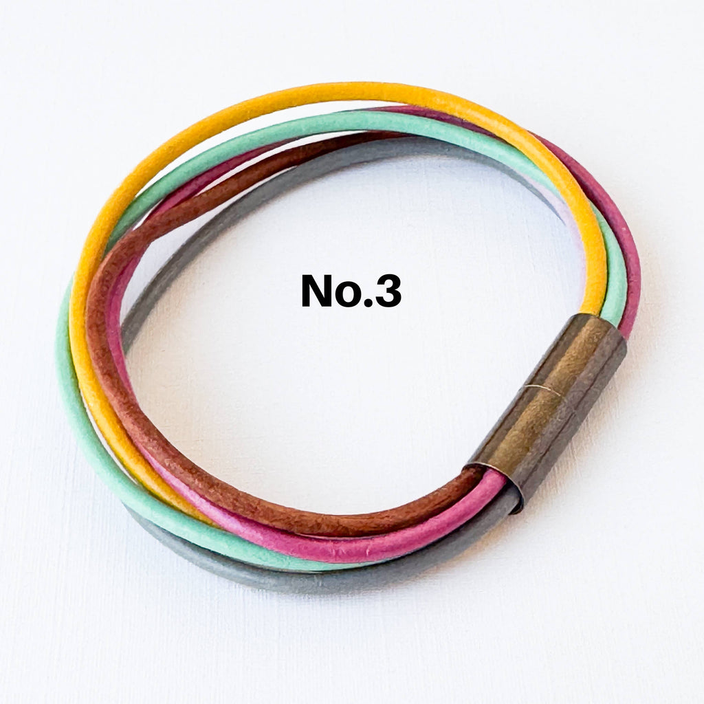 Colorful Magnetic Leather Cord Bracelet : No.1 / 7"