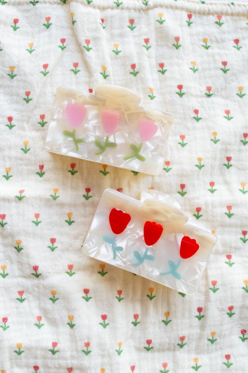 Eco Beyond the Tulip Hair Claw Clip: Vintage Tulip Red