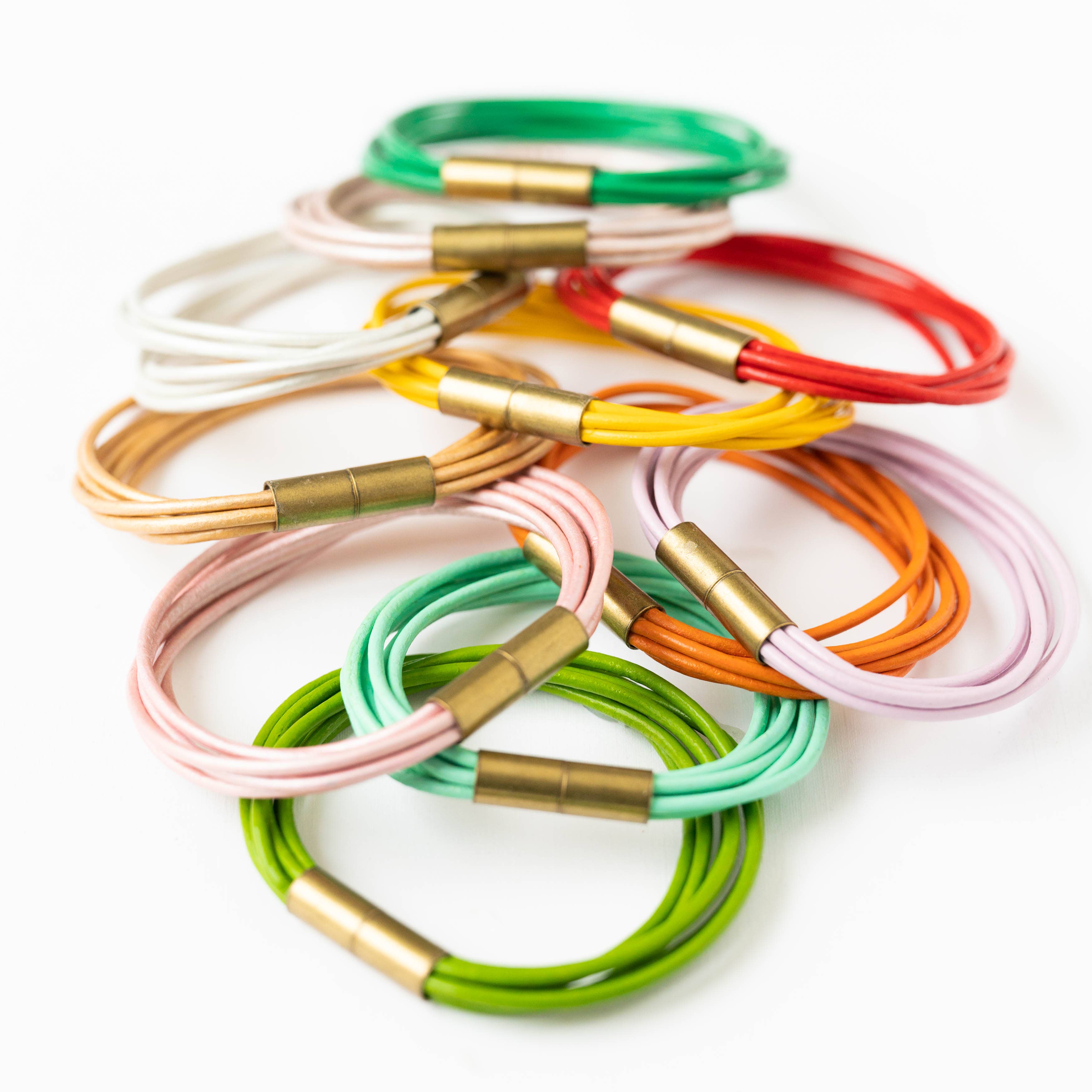 Magnetic Multi Cord Leather Bracelet: Pink / 7"