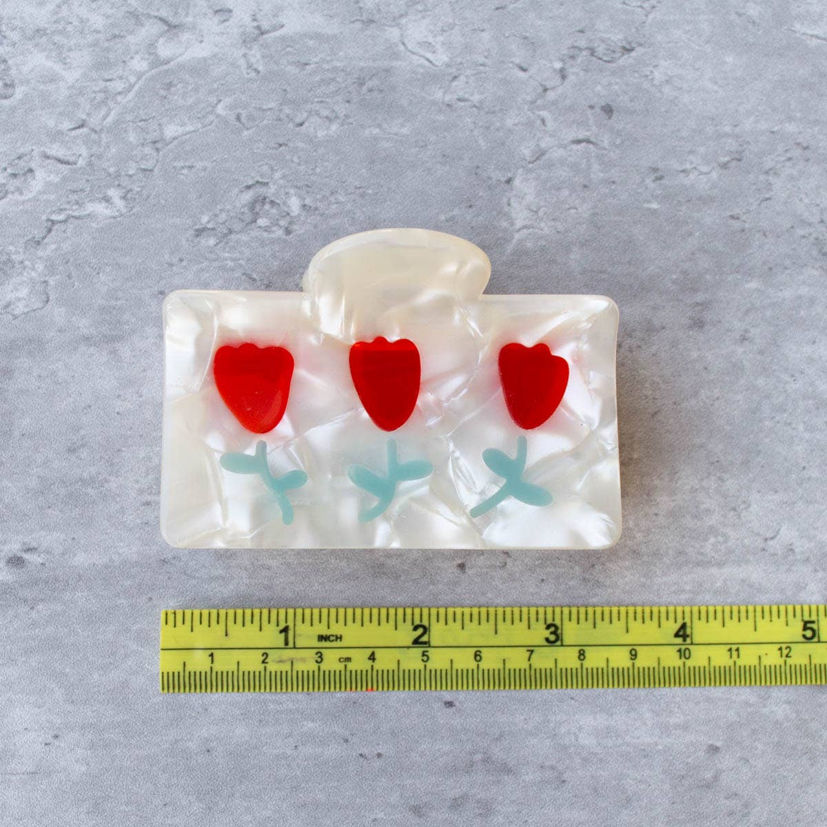 Eco Beyond the Tulip Hair Claw Clip: Vintage Tulip Red