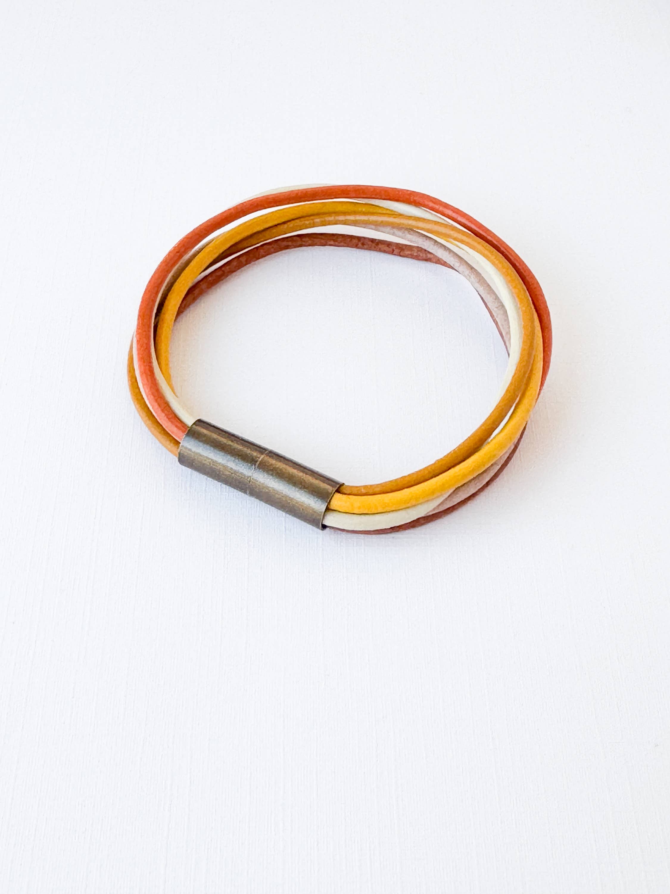 Colorful Magnetic Leather Cord Bracelet : No.3 / 7"
